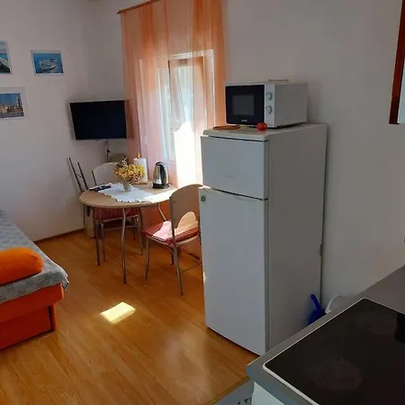 Apartment Matija I Bartol Pirovac