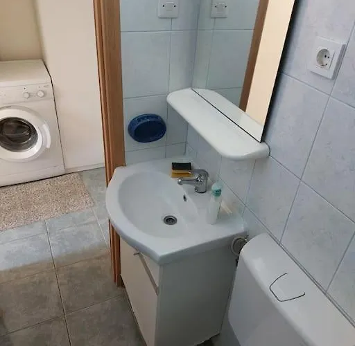 Matija I Bartol ピロヴァッツ